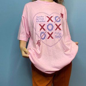 VINTAGE 90s XO CUTE EUREKA SPRINGS ARKANSAS GRAPHIC SCREEN STARS TSHIRT